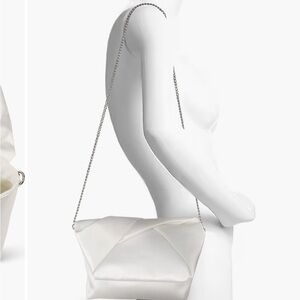 Jewel Badgley Mischka Bow clutch